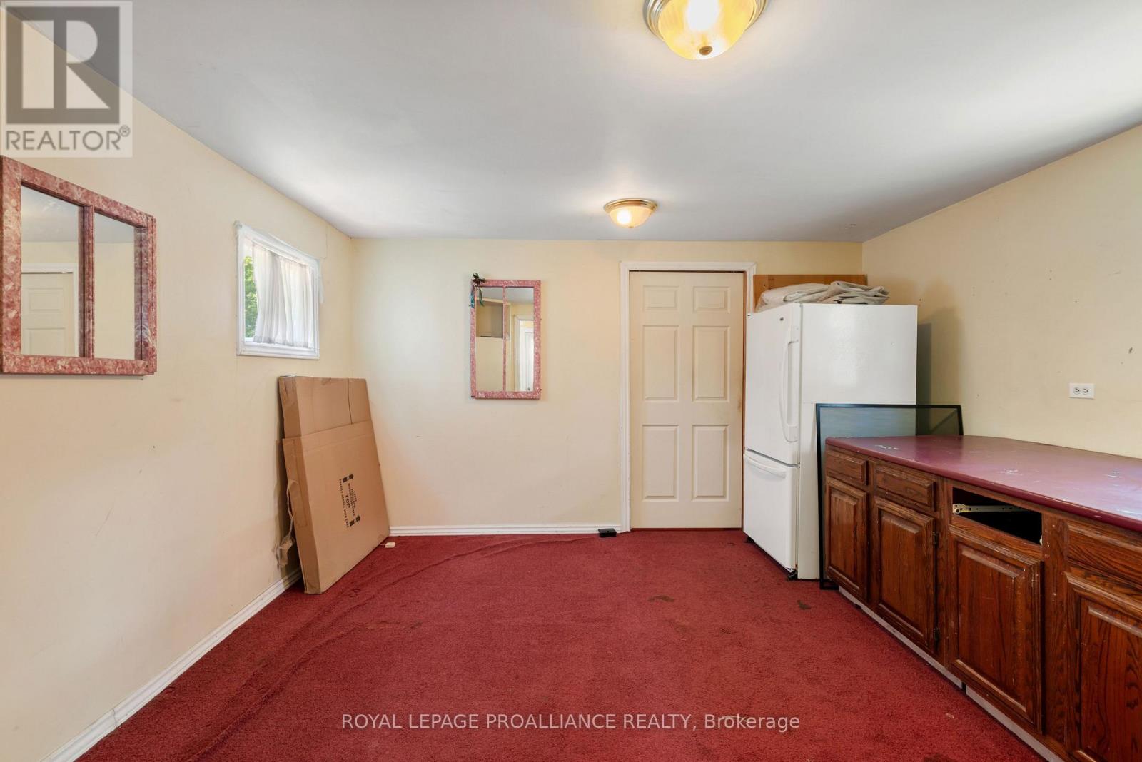 568 JAMES STREET W - 22