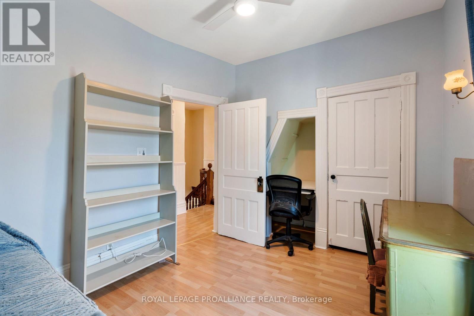 568 JAMES STREET W - 27