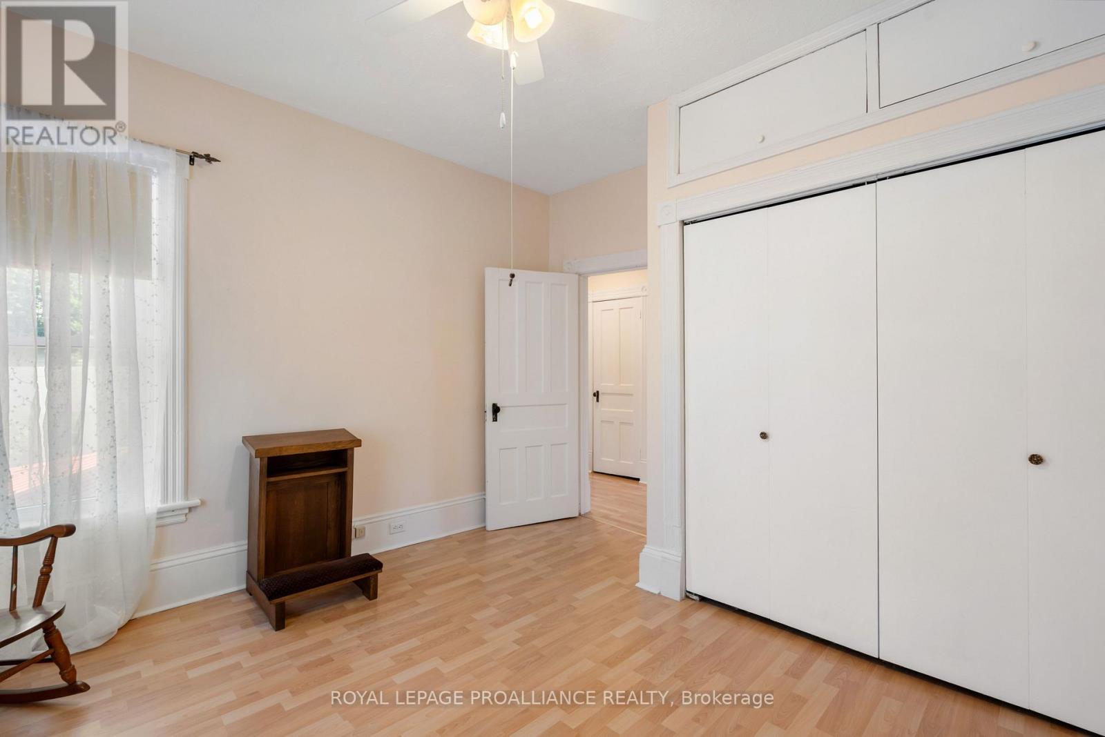 568 JAMES STREET W - 29