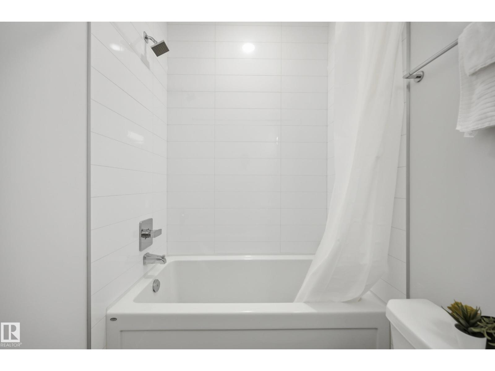 #59 100 JENSEN LAKES BV — photo 11