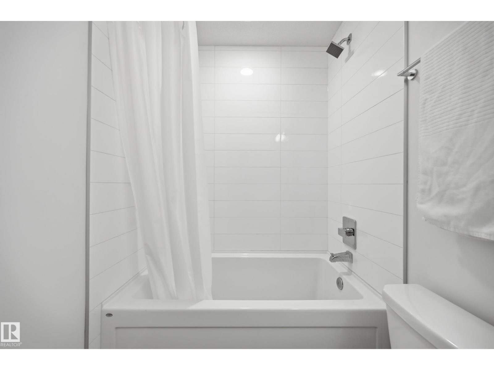 #59 100 JENSEN LAKES BV — photo 30