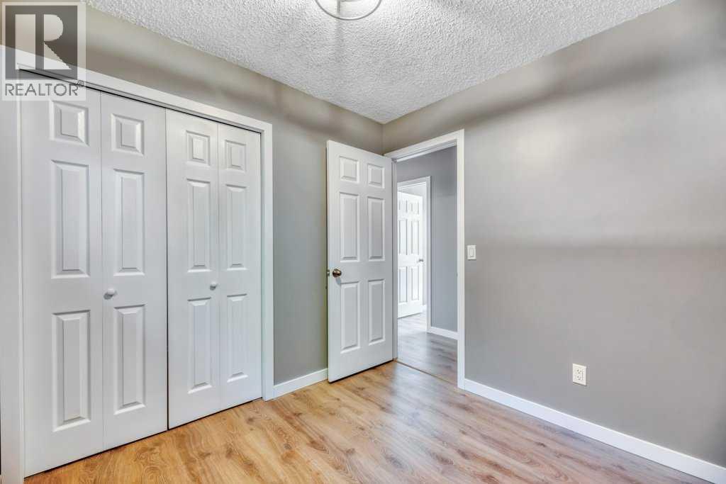422 Cole Crescent — photo 29