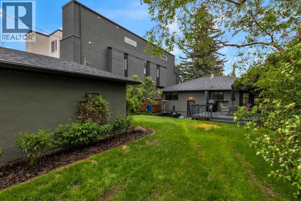 2523 19A Street SW — photo 26