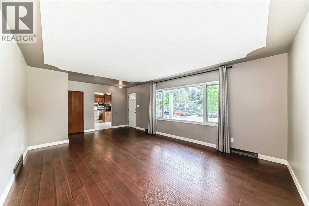 1228 Rosehill Drive NW — photo 9