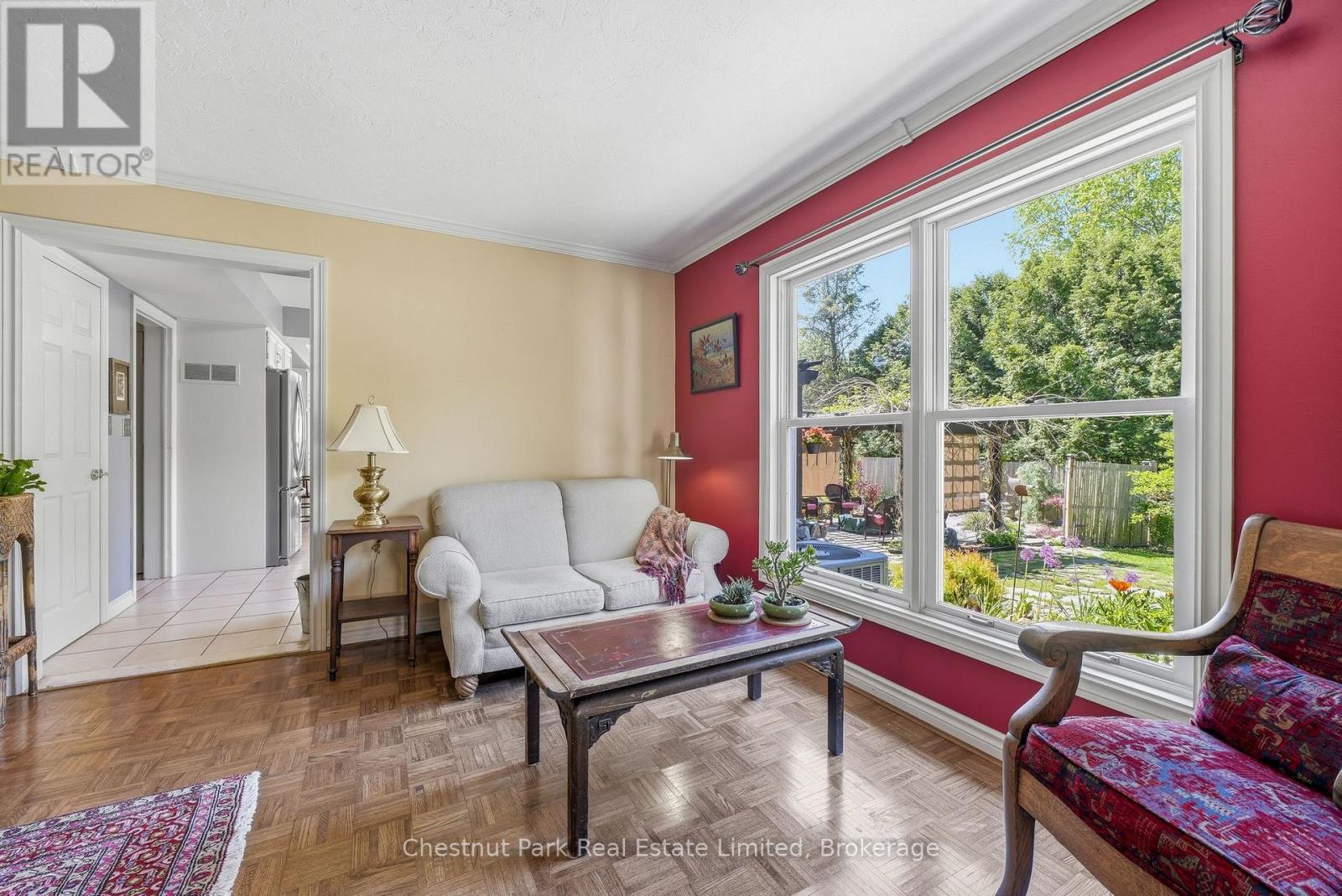 18 CARRIAGE LANE - 21