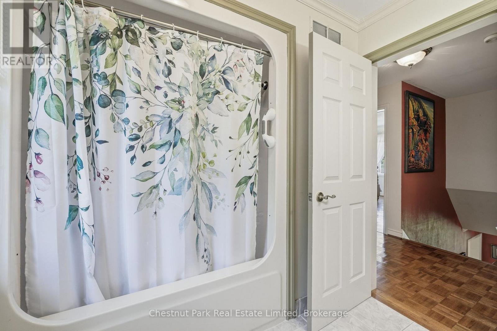 18 CARRIAGE LANE - 31