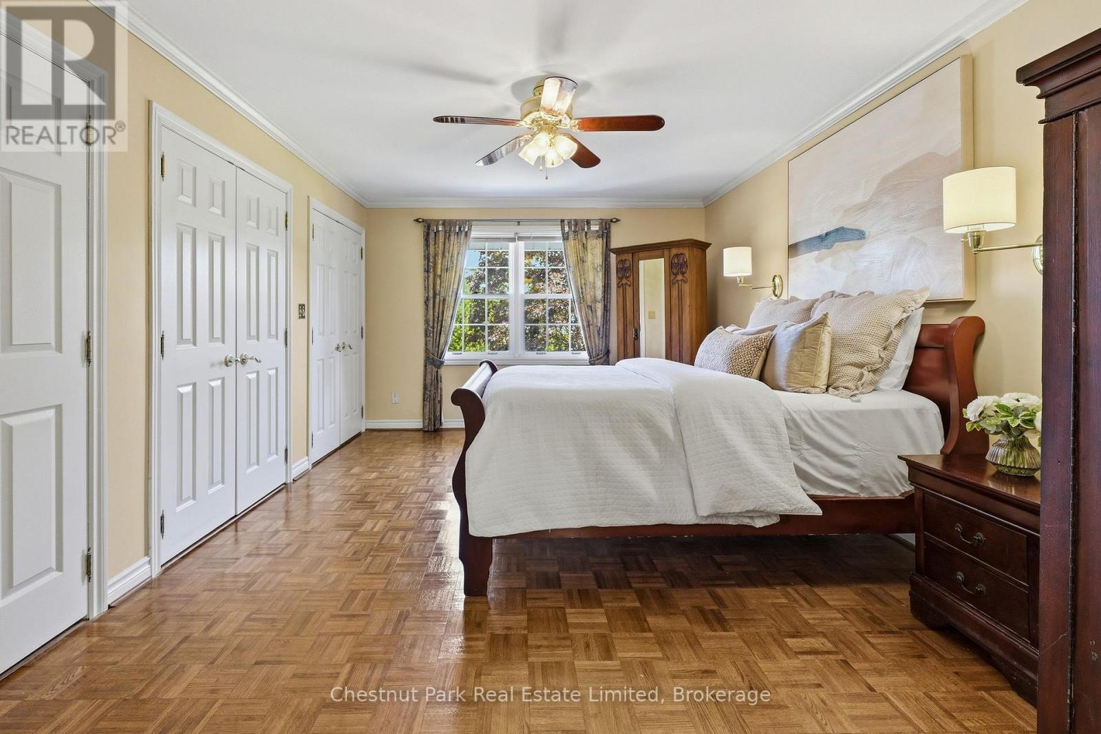 18 CARRIAGE LANE - 34