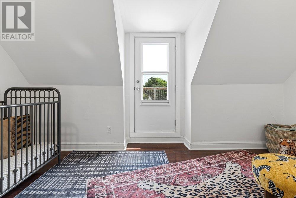 159A GLADSTONE AVENUE - 33