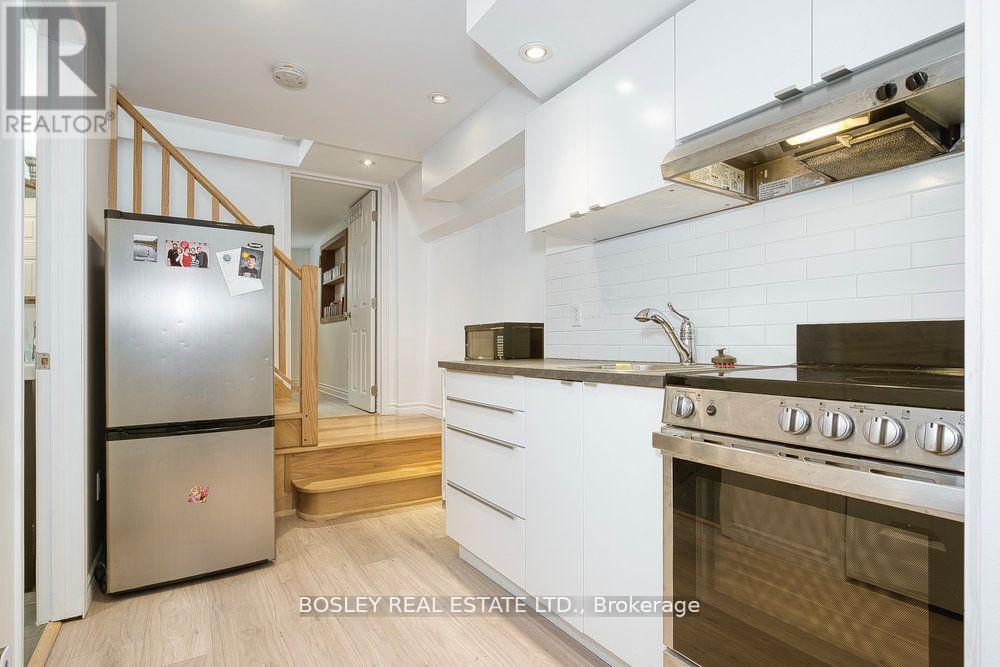 159A GLADSTONE AVENUE - 36