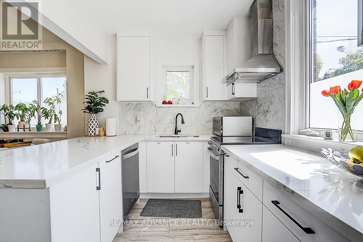 33 CASTLEFIELD AVENUE - 17