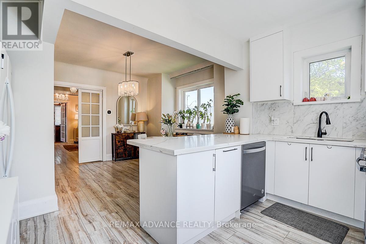 33 CASTLEFIELD AVENUE - 18