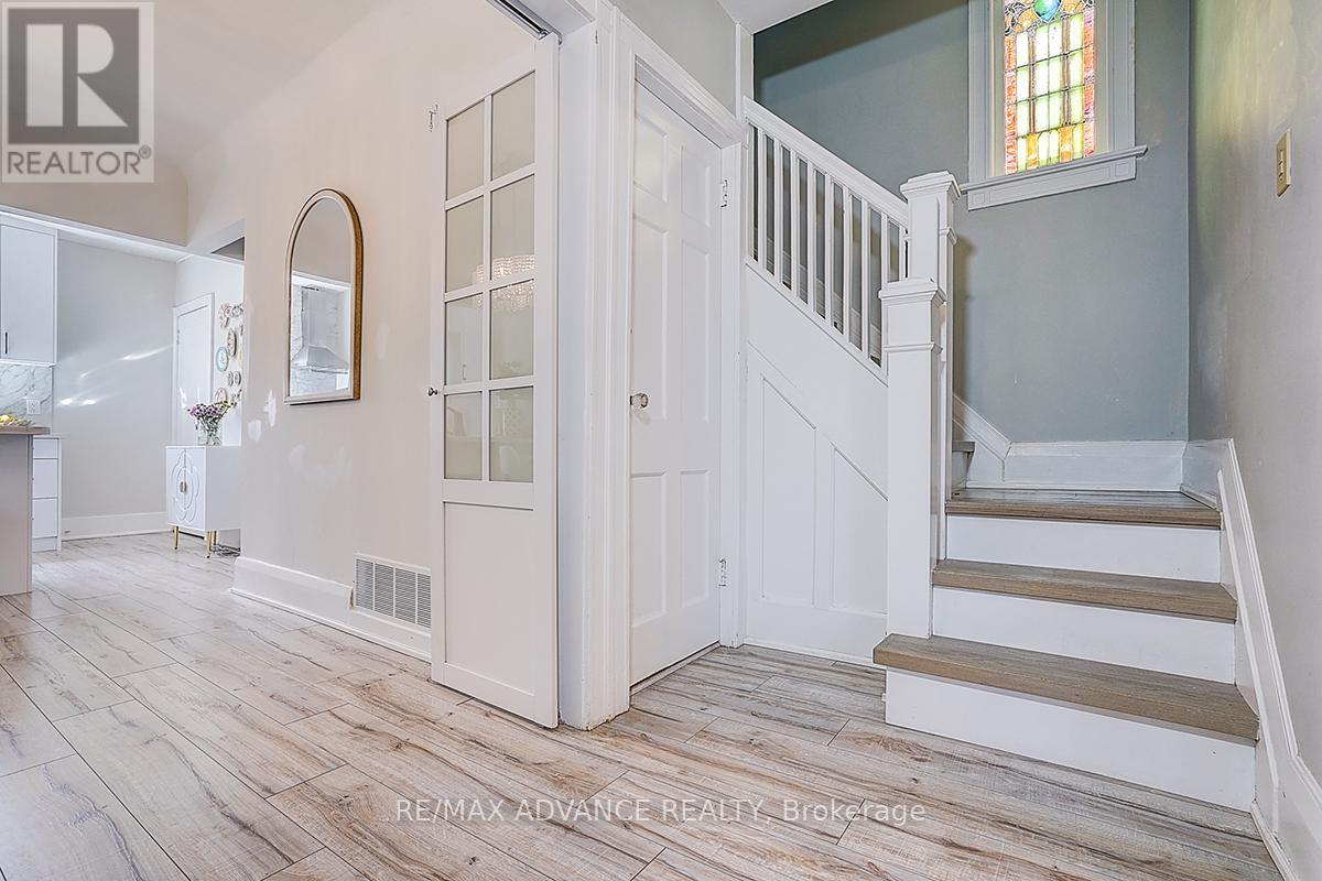 33 CASTLEFIELD AVENUE - 22