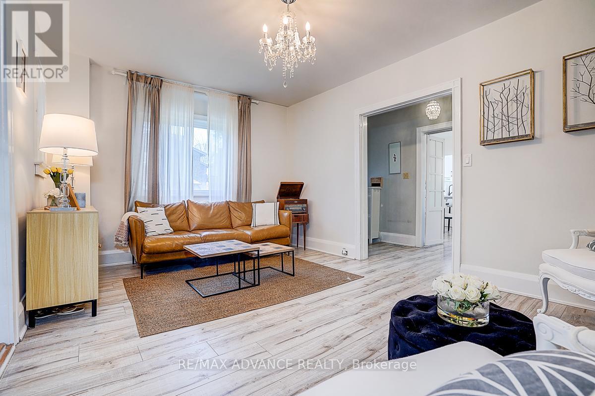 33 CASTLEFIELD AVENUE - 8