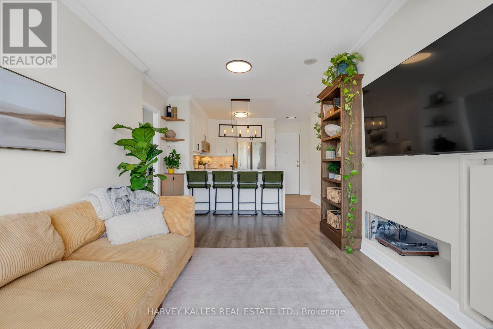Listing photo of 505 - 1801 BAYVIEW AVENUE