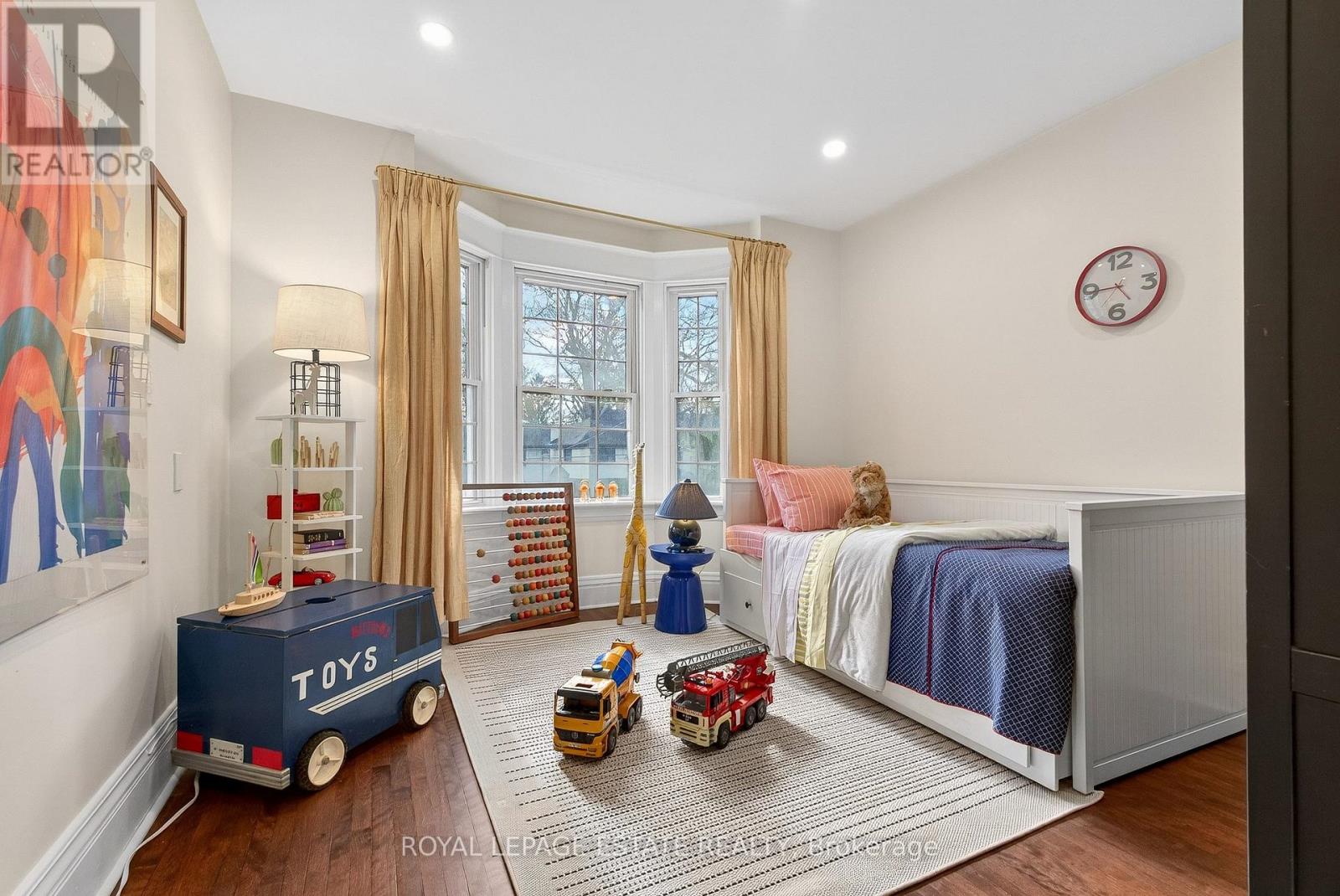 289 BEECH AVENUE - 30