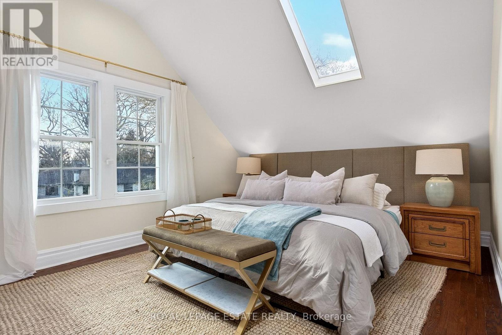 289 BEECH AVENUE - 35