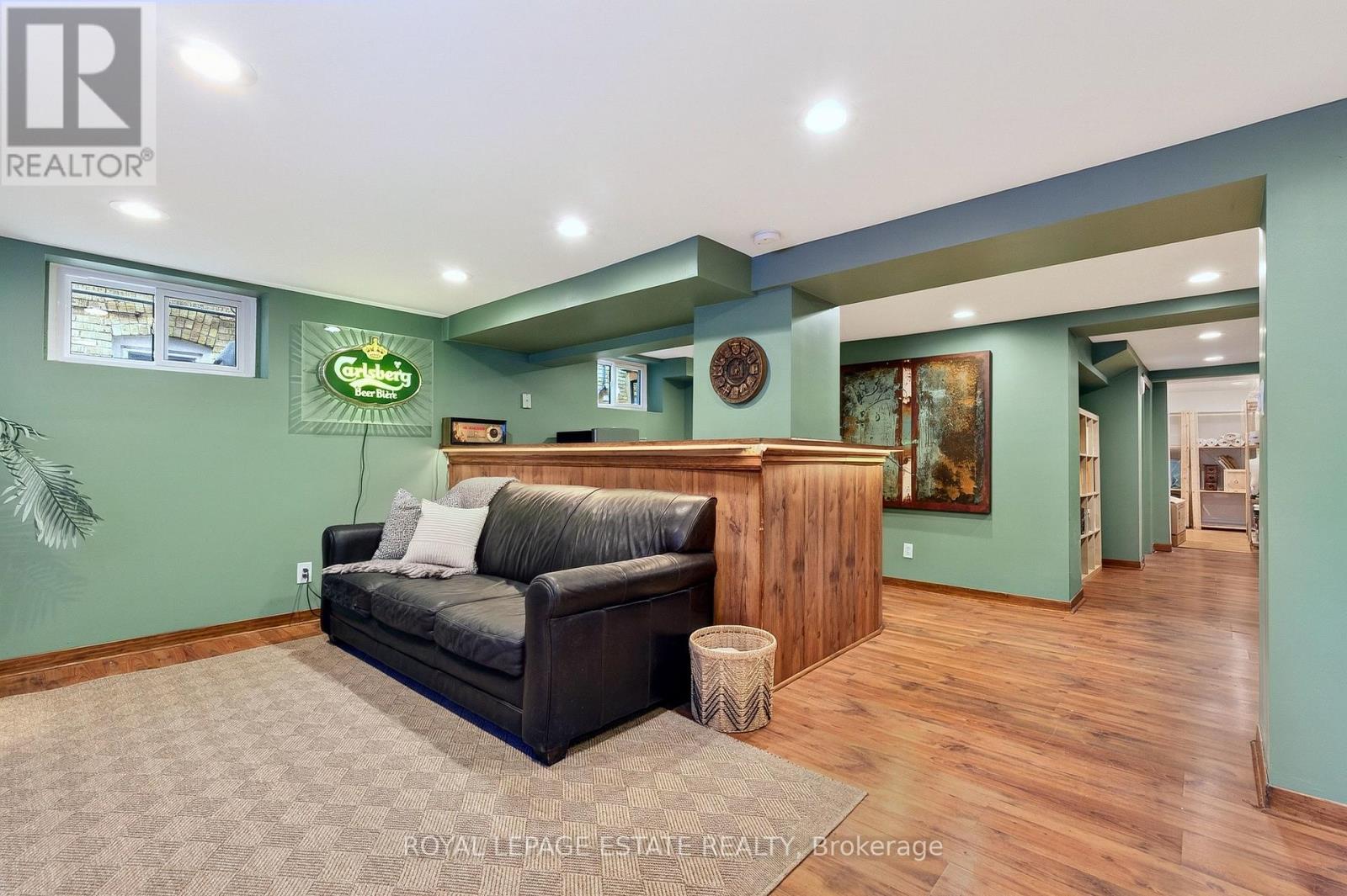 289 BEECH AVENUE - 39