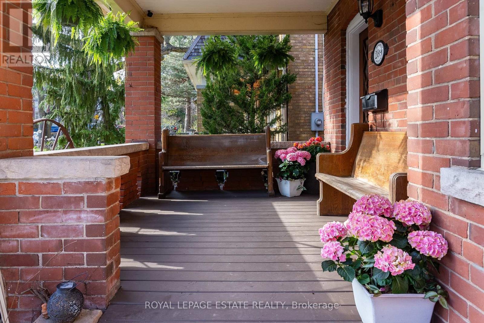 289 BEECH AVENUE - 4