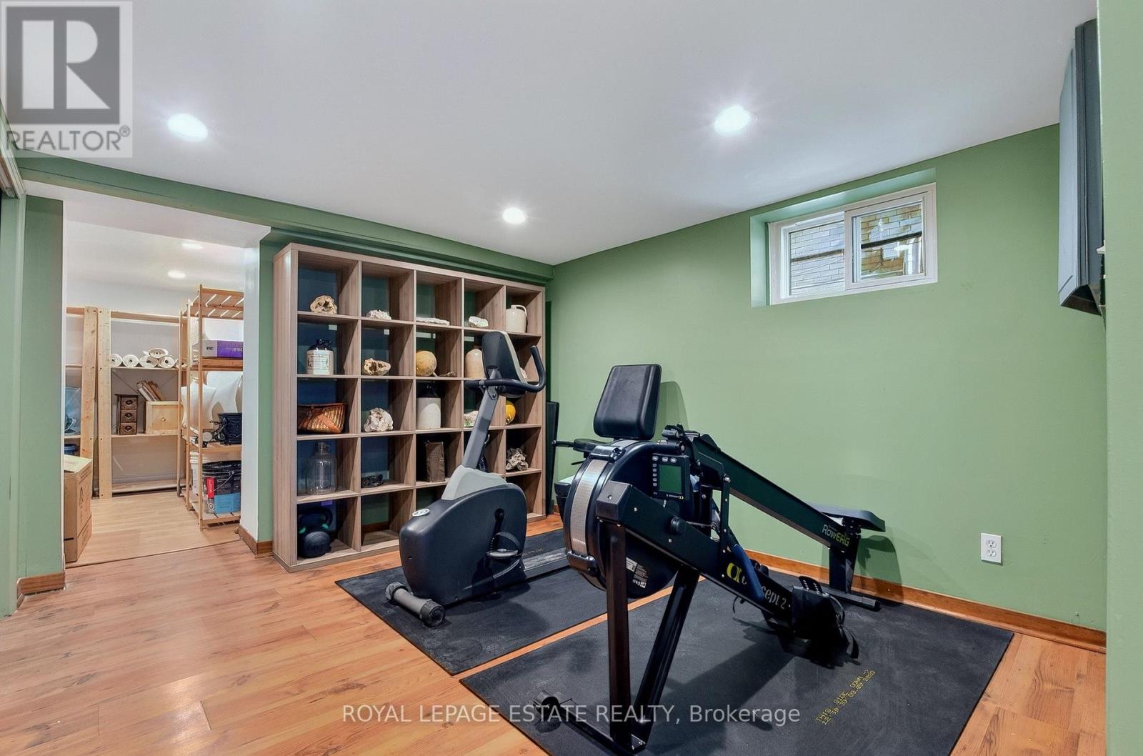 289 BEECH AVENUE - 42