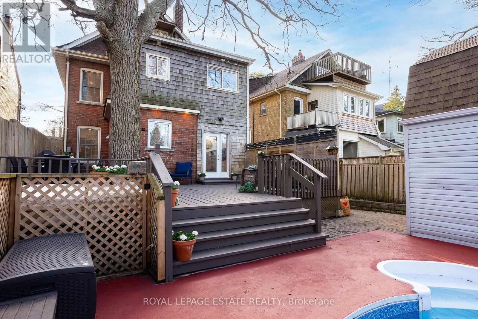 289 BEECH AVENUE - 44