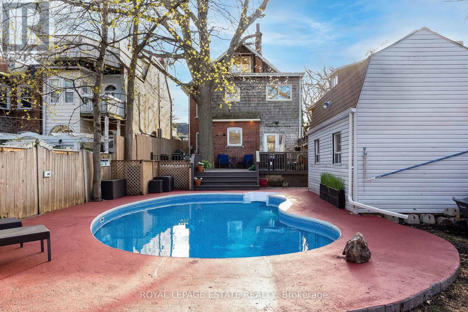 289 BEECH AVENUE - 46