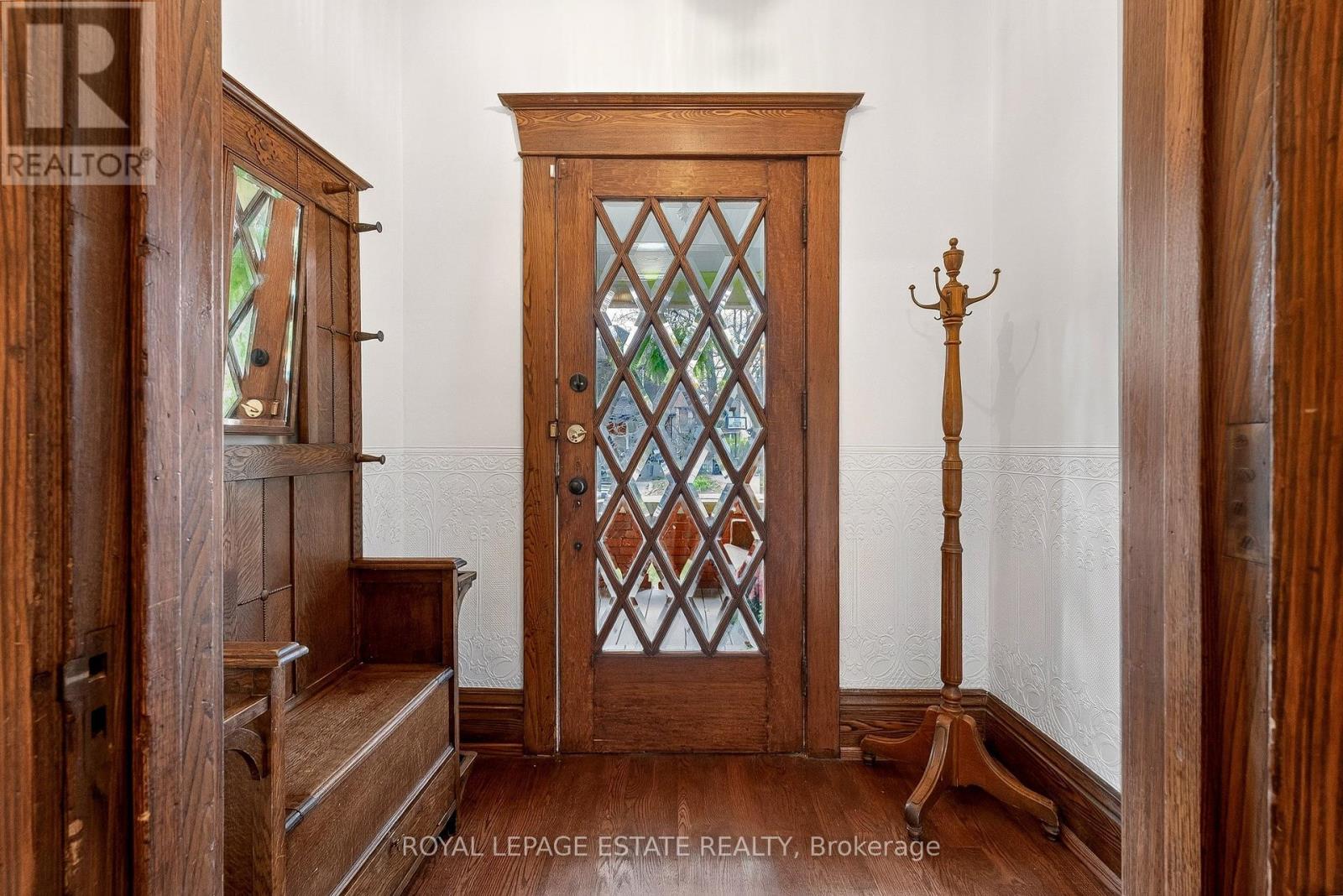 289 BEECH AVENUE - 5
