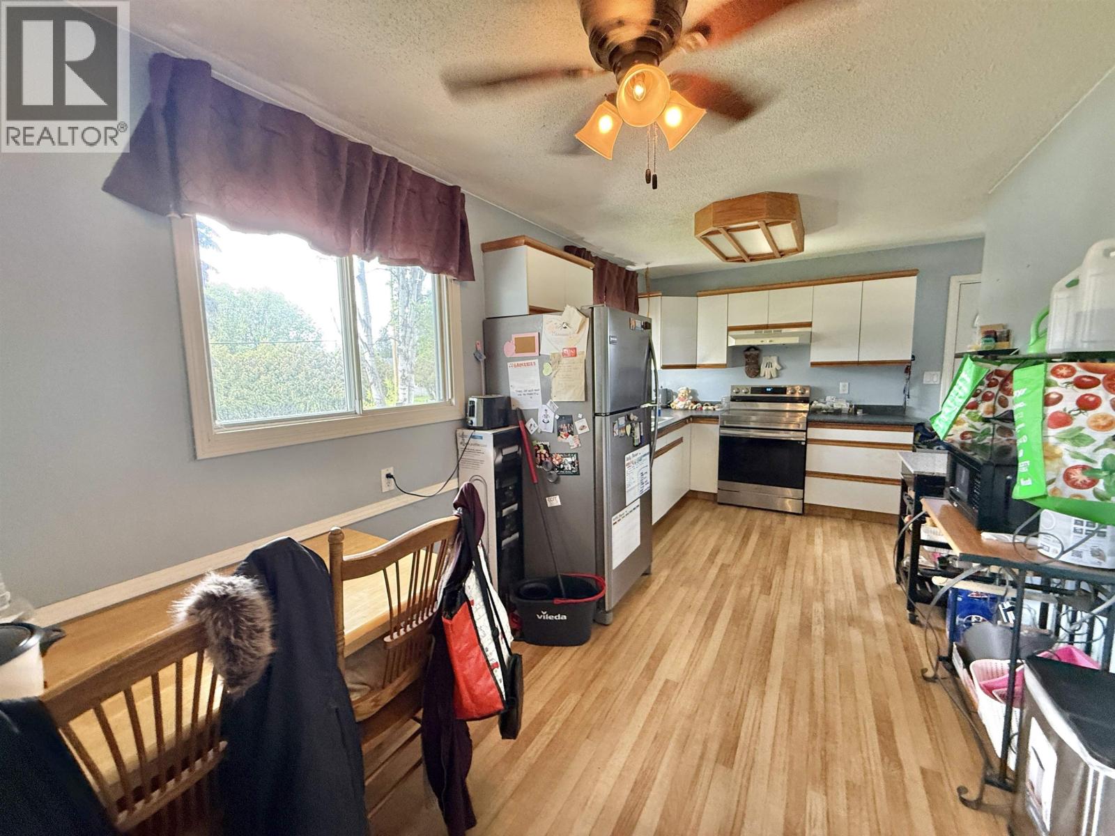 1038 MOUNTAIN ASH ROAD - 13