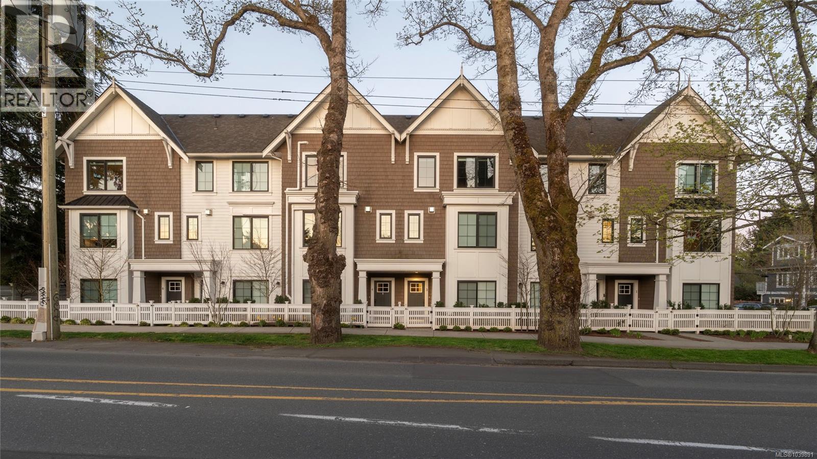 #11 1810 Kings Rd - 54
