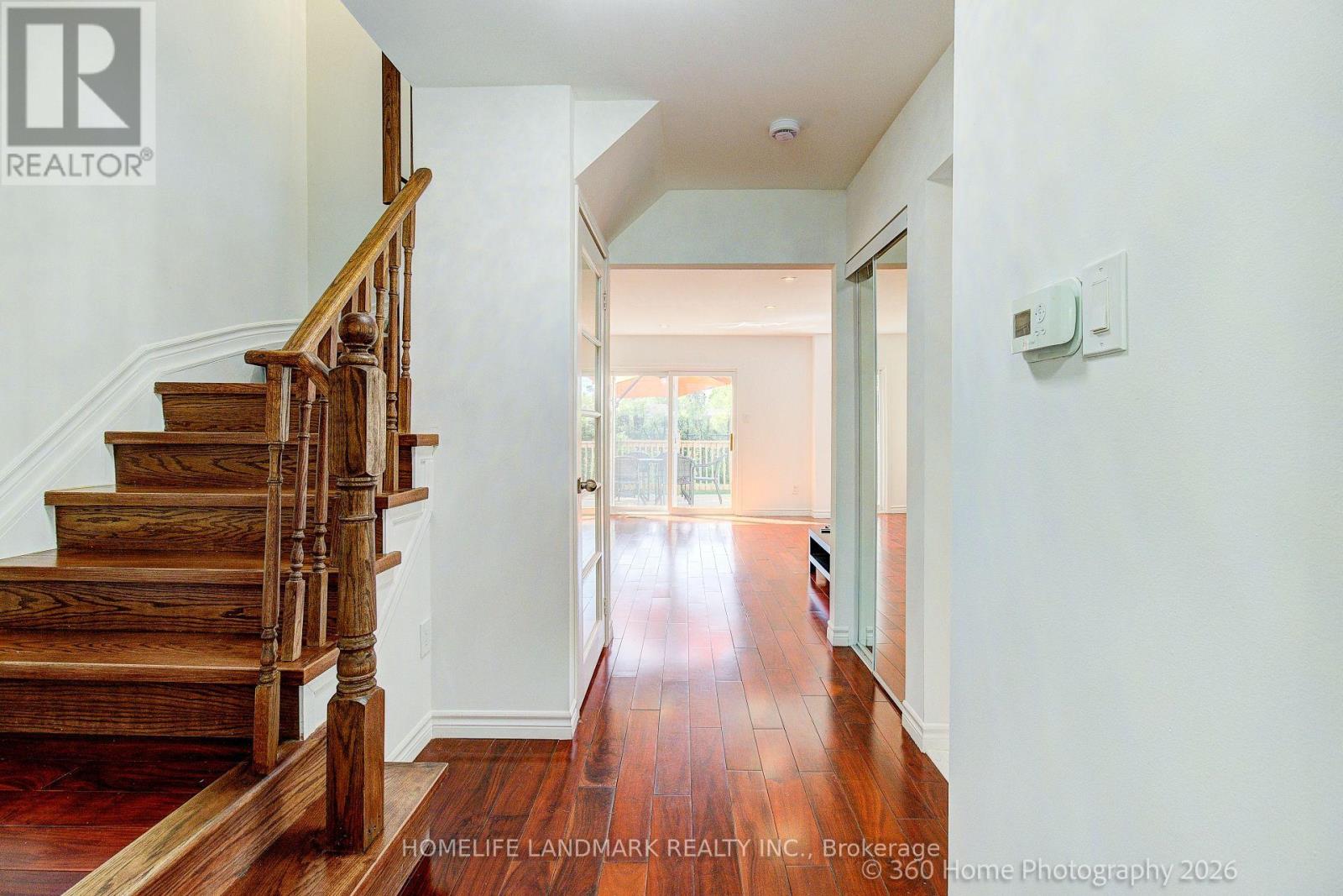 33 KITSILANO CRESCENT - 15