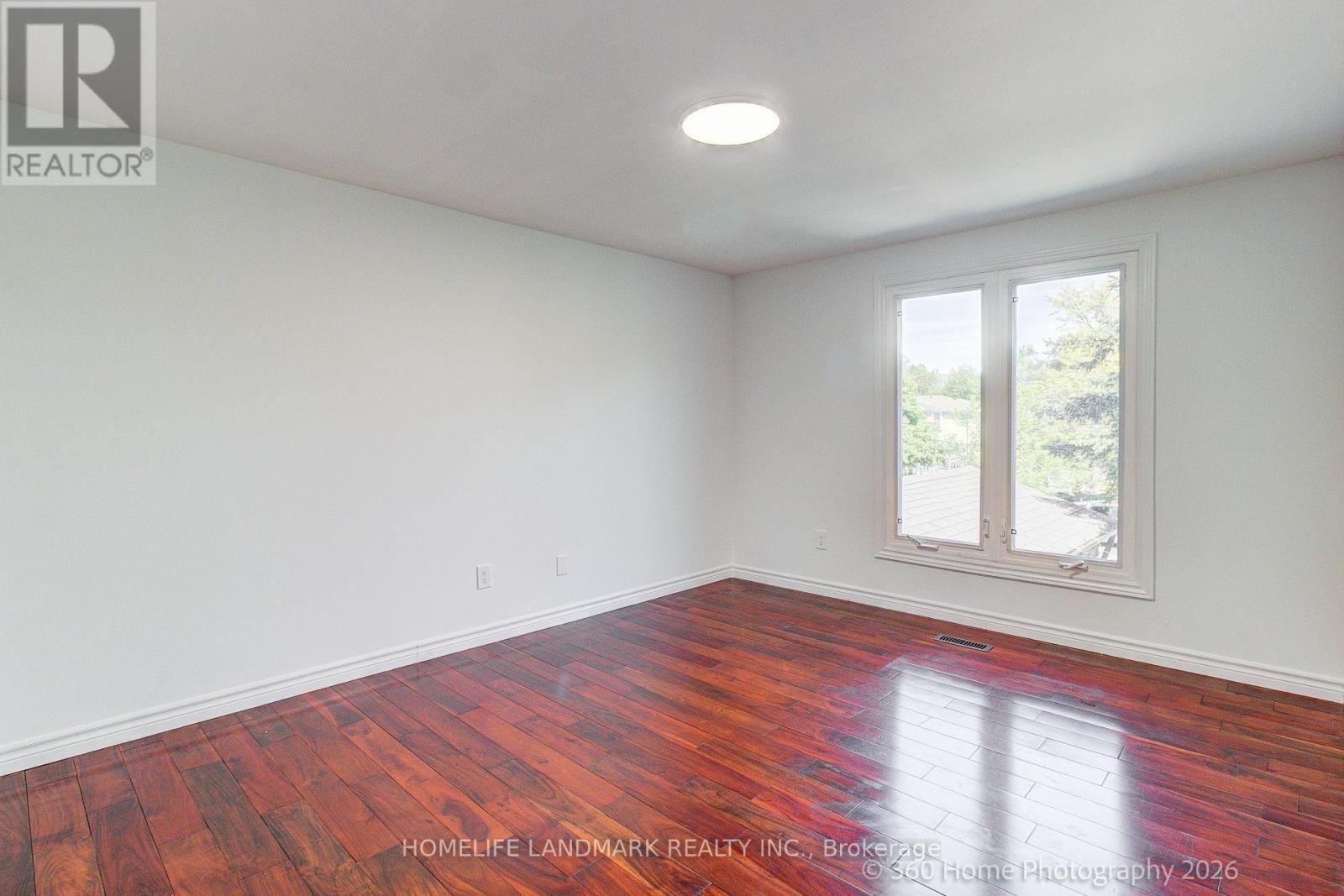 33 KITSILANO CRESCENT - 22