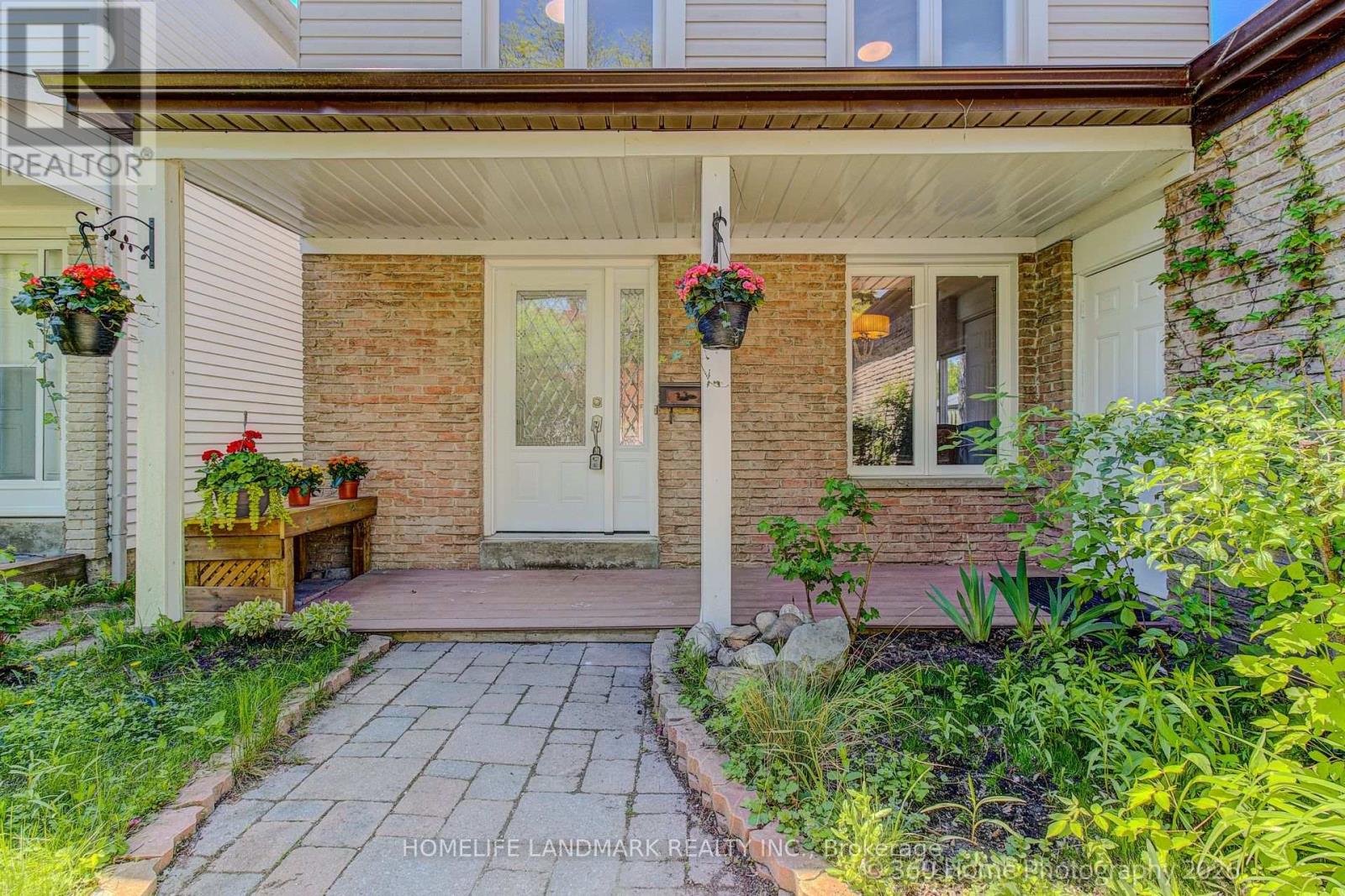 33 KITSILANO CRESCENT - 4
