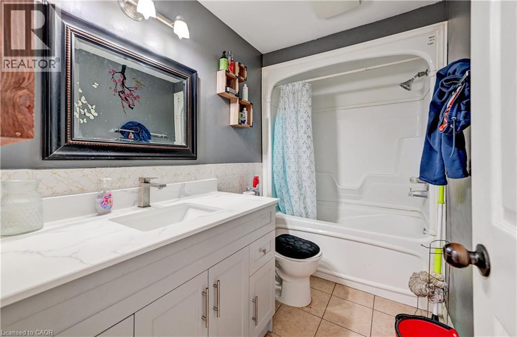 53 HELENE Crescent - 17