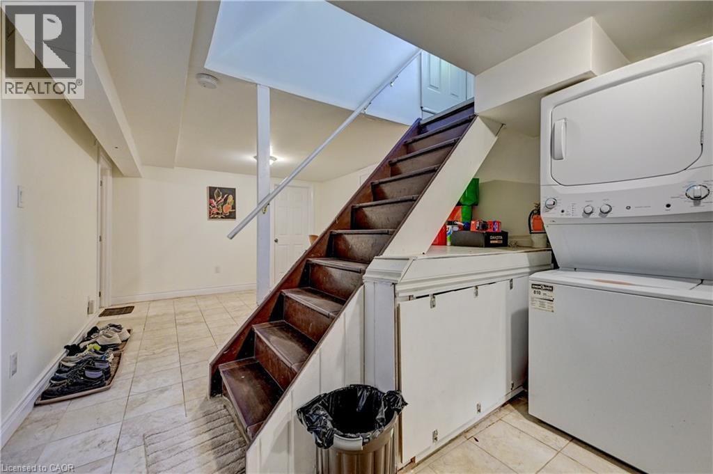 53 HELENE Crescent - 21