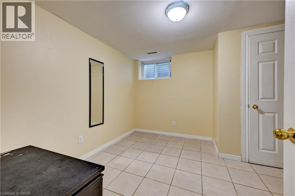 53 HELENE Crescent - 23