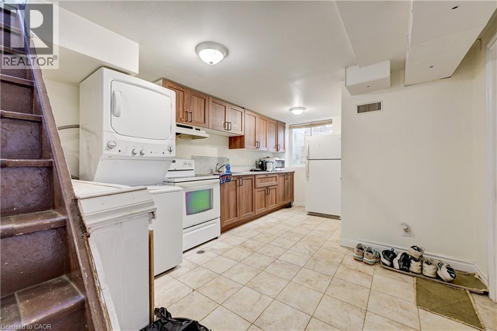 53 HELENE Crescent - 25
