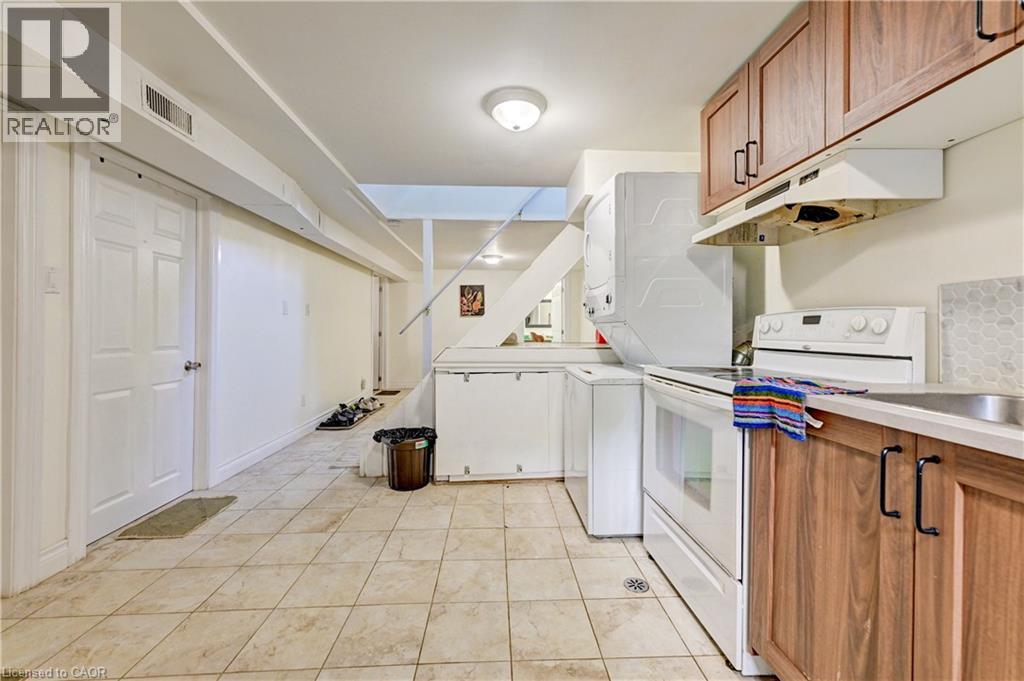 53 HELENE Crescent - 27