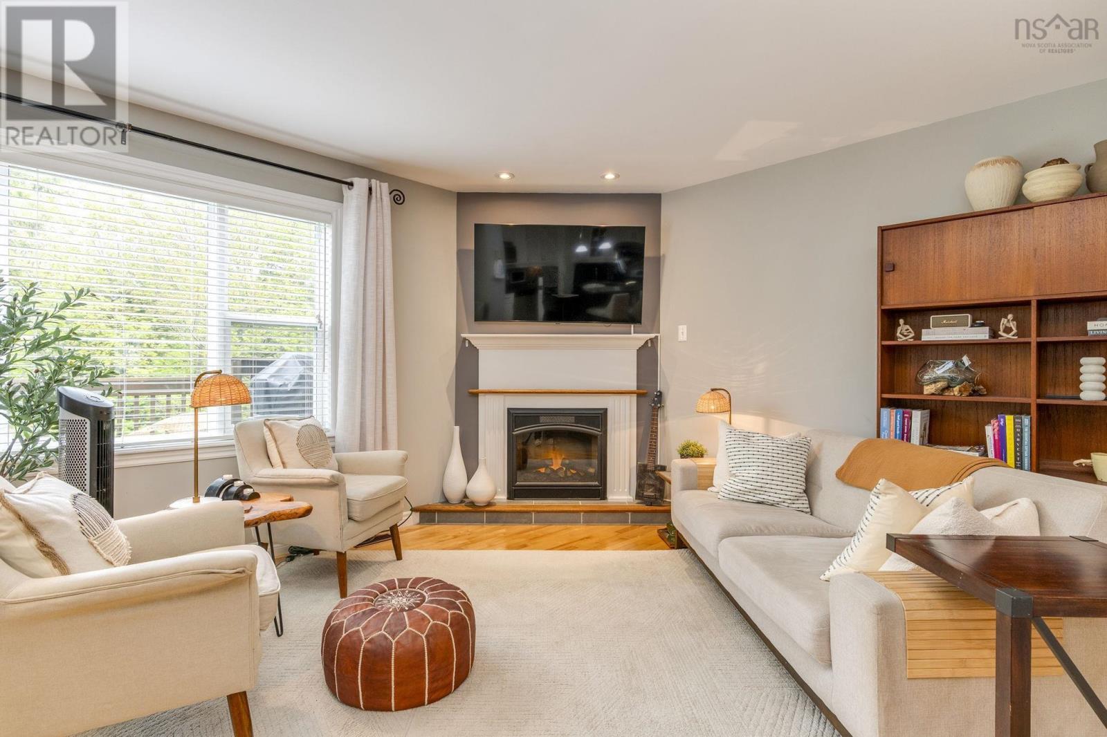 Property 20 of 34 of 68 Collingwood Court