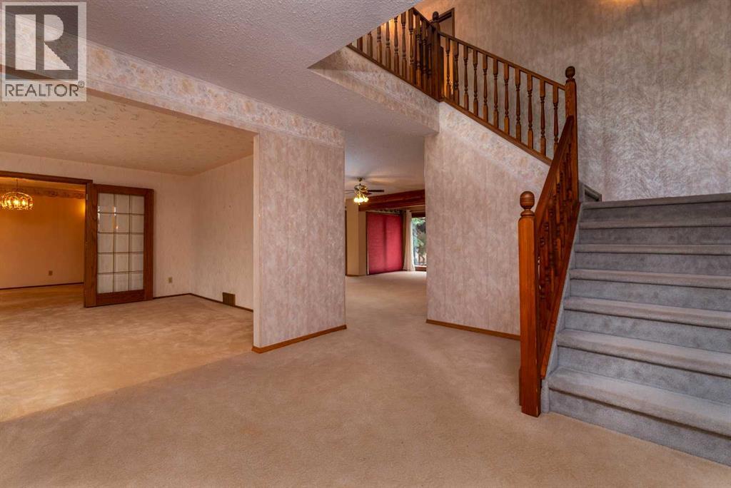 502 2 Street E — photo 14