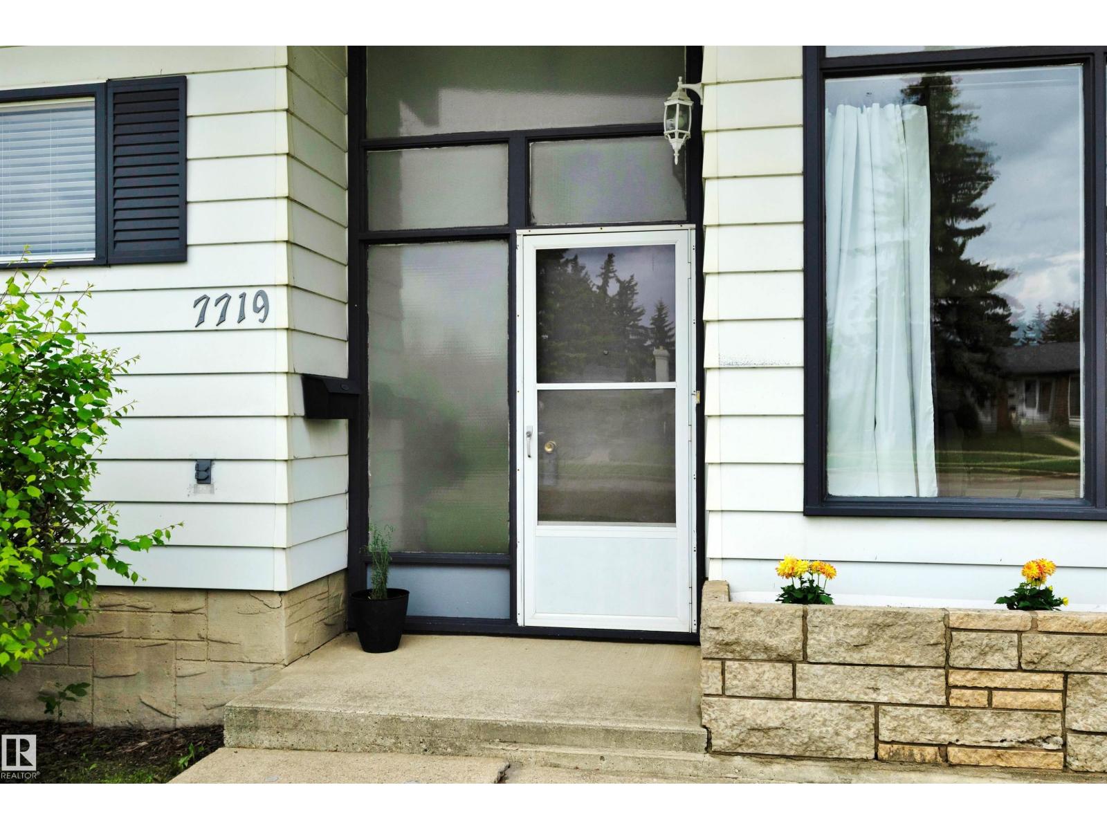 7719 144 AV NW - photo 5