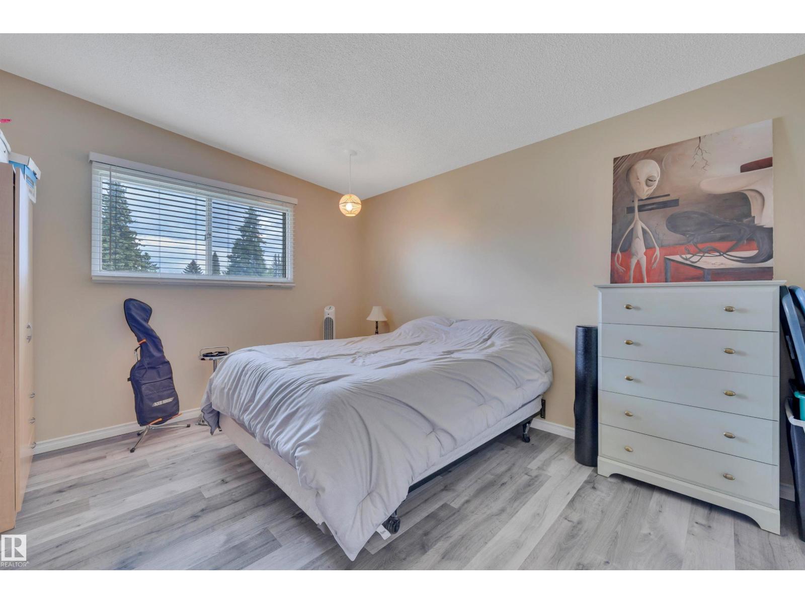 7719 144 AV NW — photo 22
