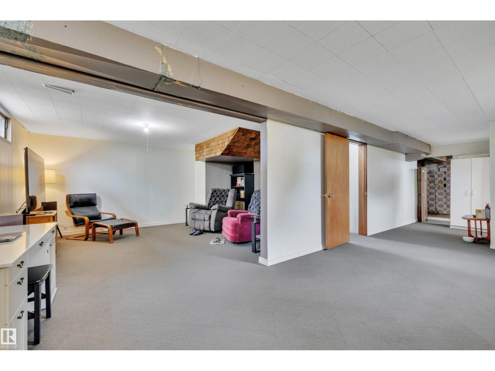 7719 144 AV NW — photo 29