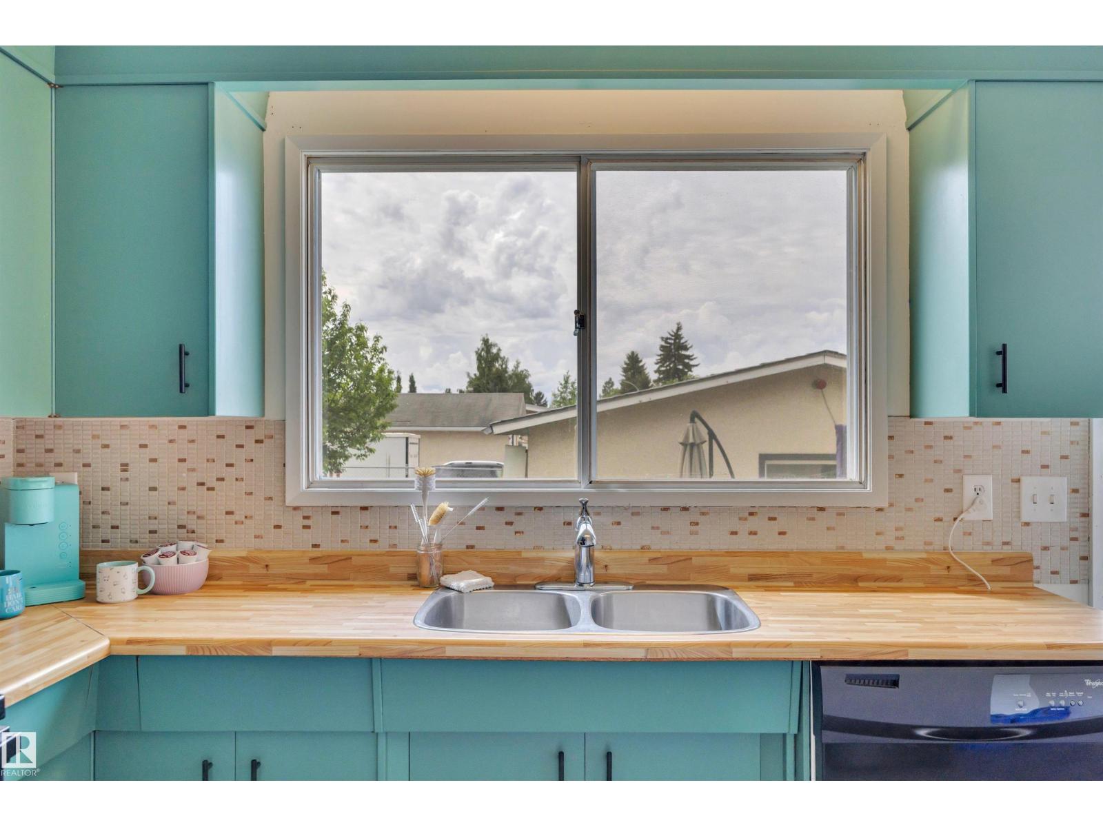 7719 144 AV NW — photo 18