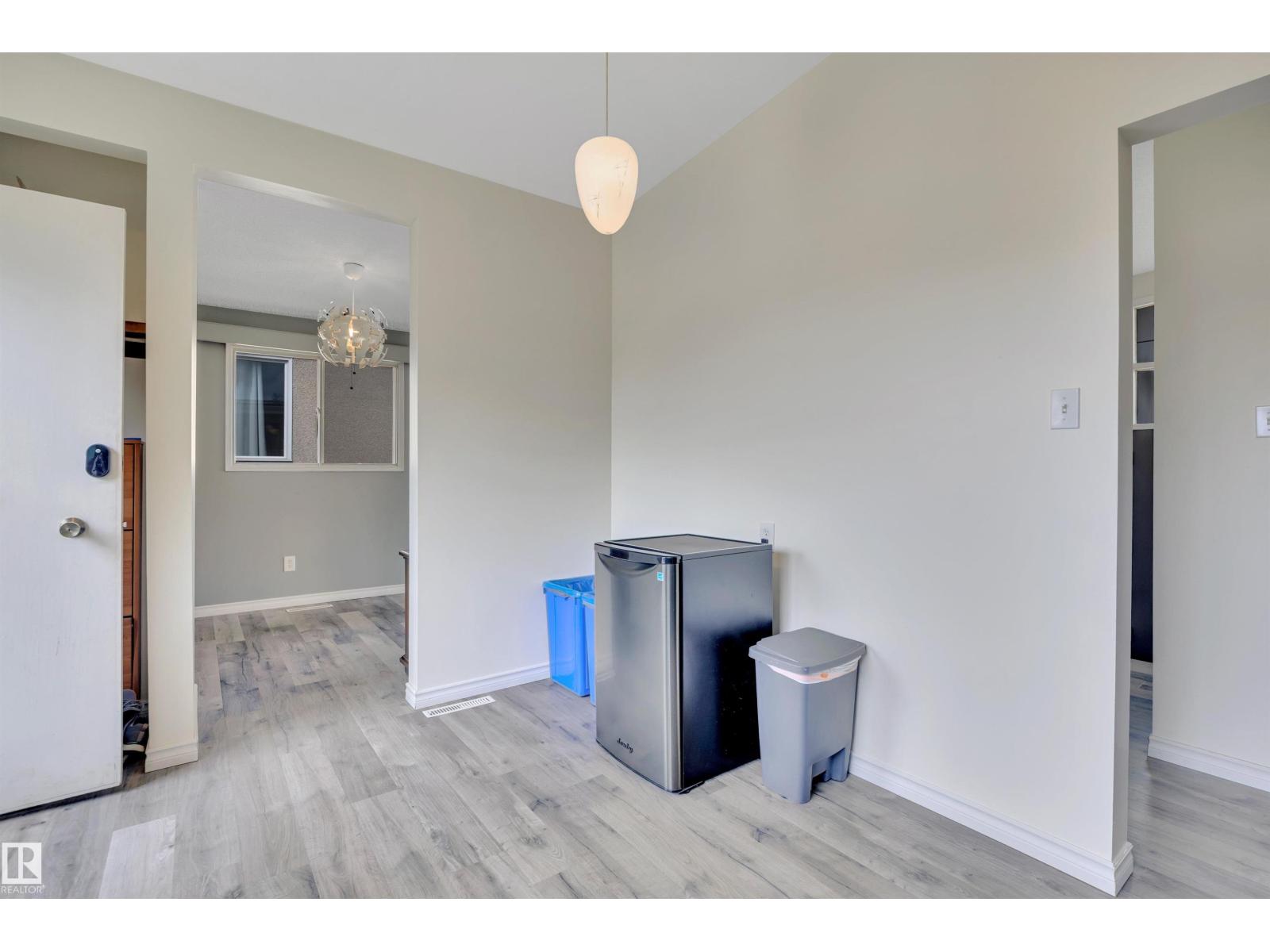 7719 144 AV NW — photo 19