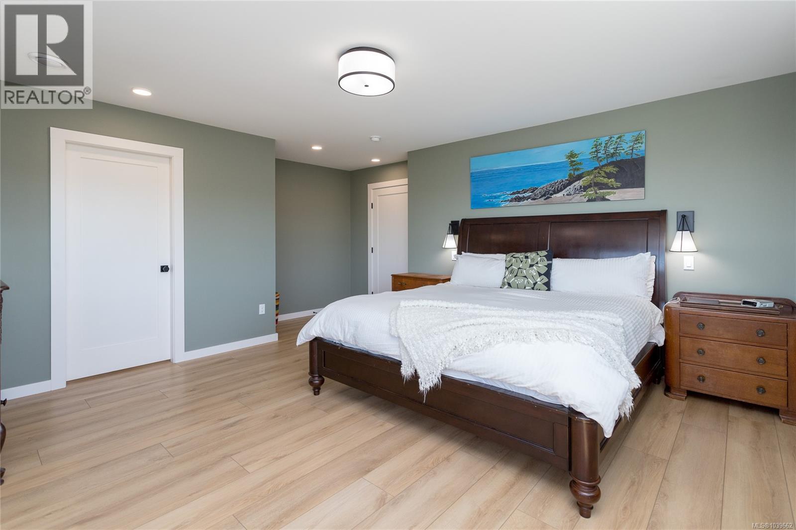 4650 Goldstream Heights Dr - 27
