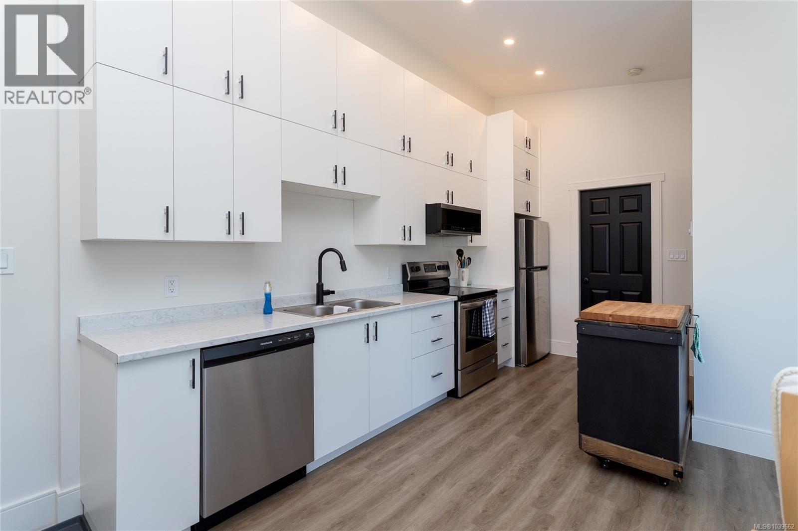 4650 Goldstream Heights Dr - 61