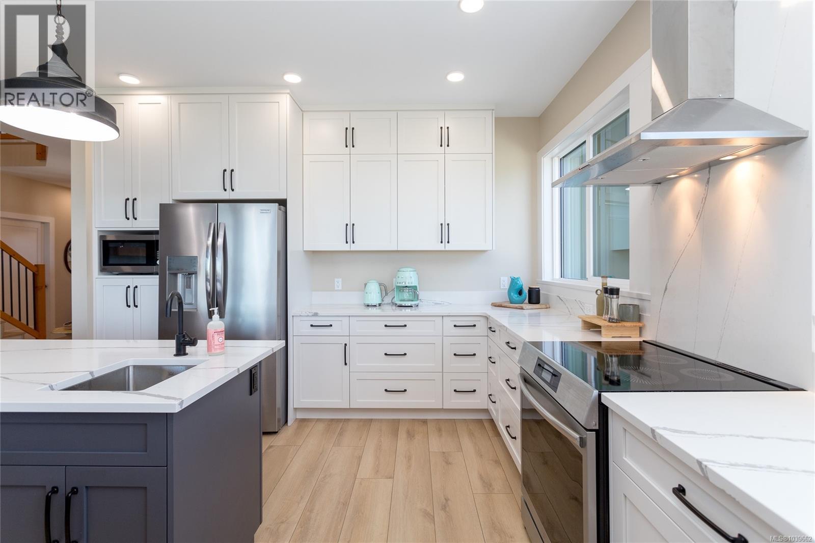 4650 Goldstream Heights Dr - 23