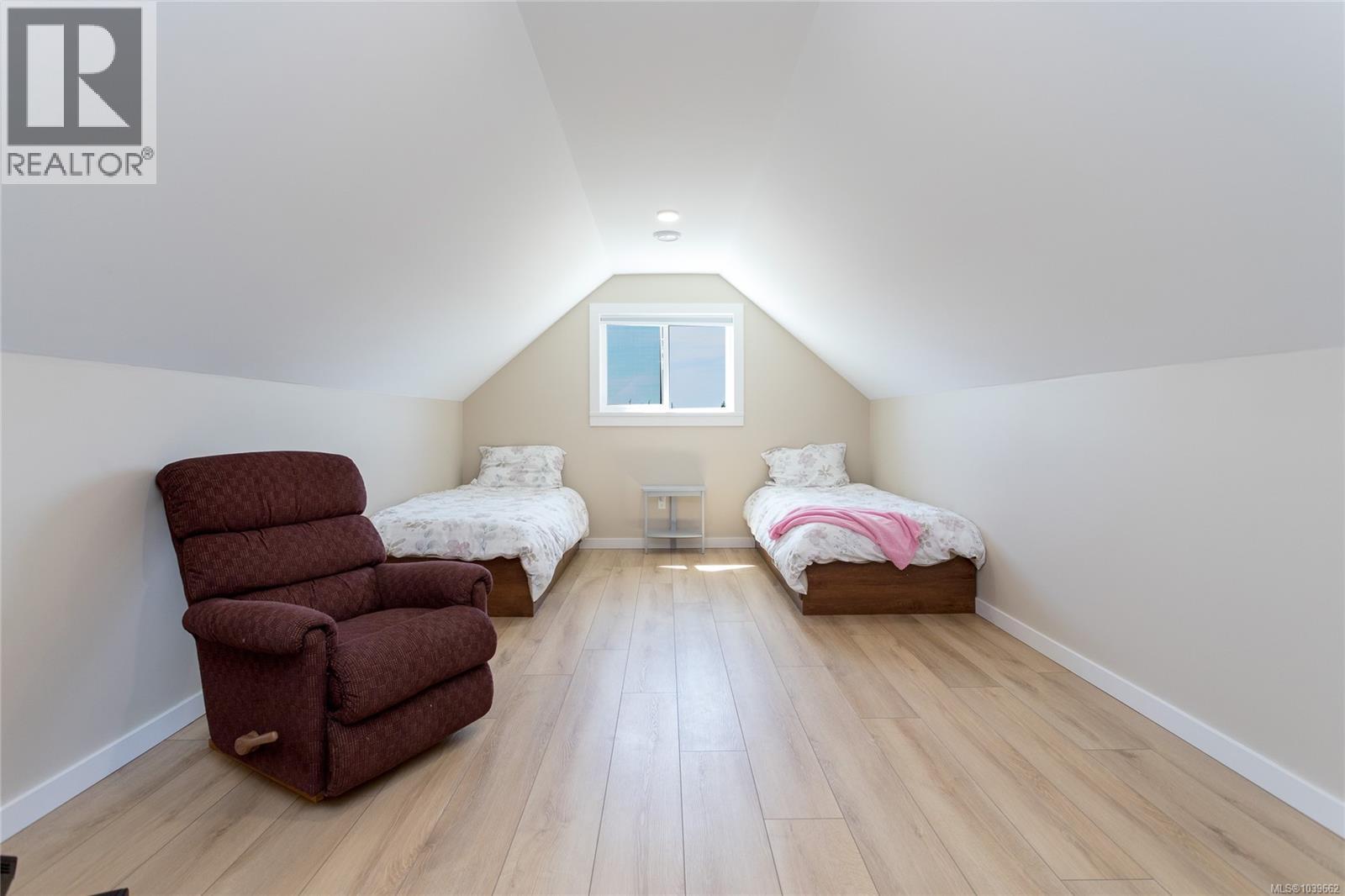 4650 Goldstream Heights Dr - 37