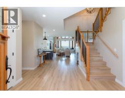 Living room - 4650 Goldstream Heights Dr, Shawnigan Lake, BC V0R2W3 Photo 10