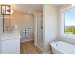 4650 Goldstream Heights Dr, Shawnigan Lake, BC V0R2W3 Photo 34