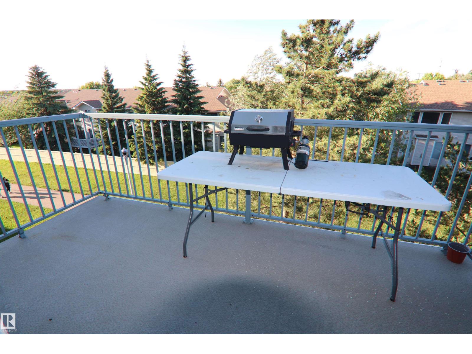#421 6720 158 AV NW NW - 3